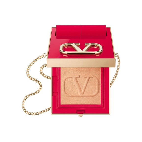 Valentino Other - GO-CLUTCH REFILLABLE COMPACT POWDER MSRP$205